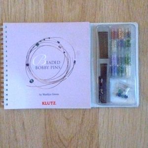 - Beaded Bobby Pin Set by Marilyn Green Vintage